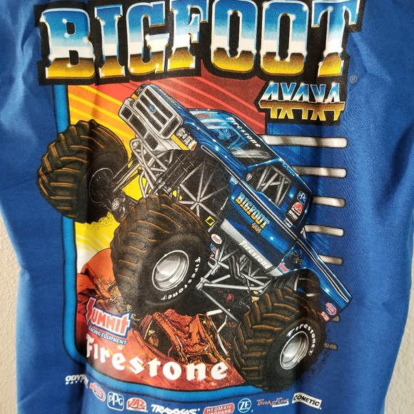 Bigfoot Monster Truck t-shirt size medium NWOT - Picture 4 of 7